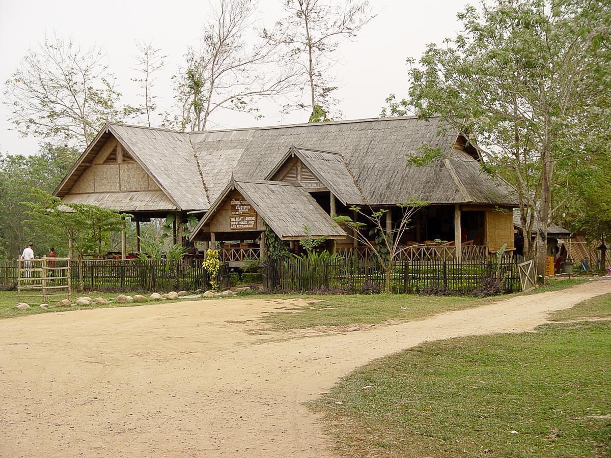 The Boat Landing Hotel หลวงน้ำทา ภายนอก รูปภาพ